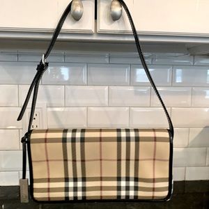 Burberry nova check purse. Great condition